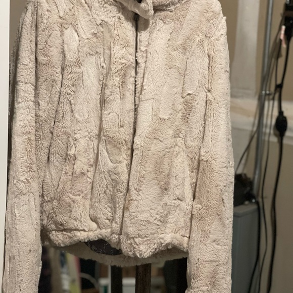 Ultra soft jacket - Picture 2 of 4